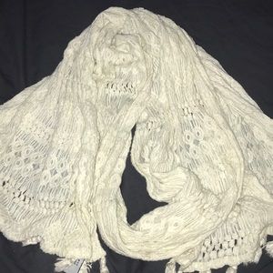 Luckybrand scarf